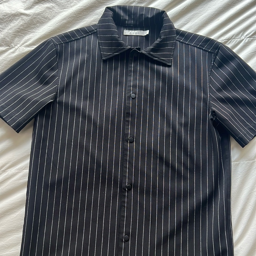 MNML button down short sleeve shirt